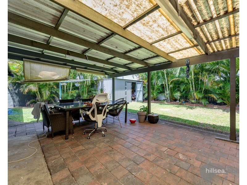 4 St Nicholas Street, Runaway Bay QLD 4216