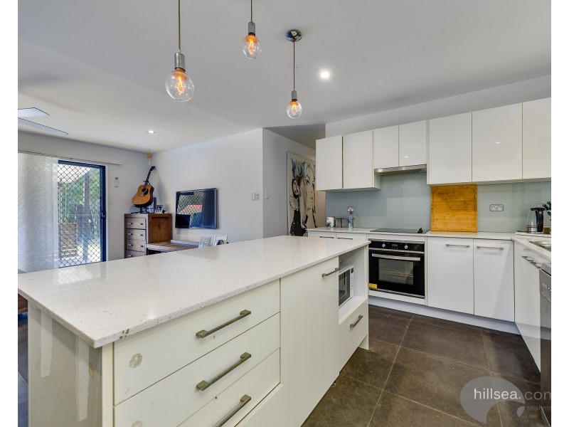 4 St Nicholas Street, Runaway Bay QLD 4216