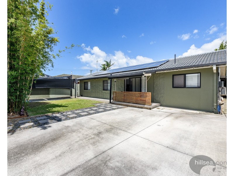 4 St Nicholas Street, Runaway Bay QLD 4216