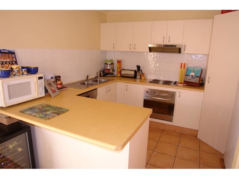 41 Tiger Drive, Arundel QLD 4214