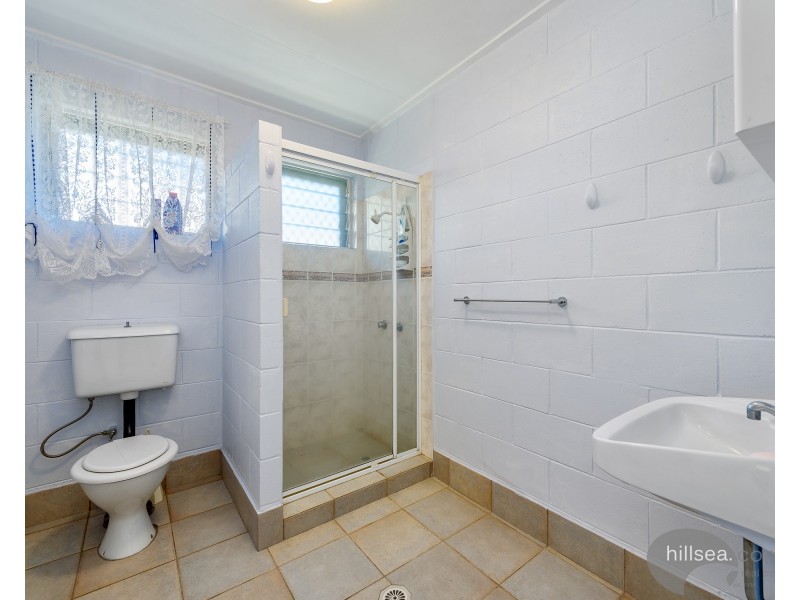 14 Thrush Avenue, Paradise Point QLD 4216