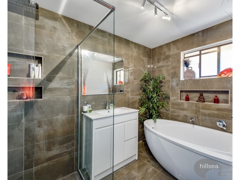 60 Columbus Drive, Hollywell QLD 4216