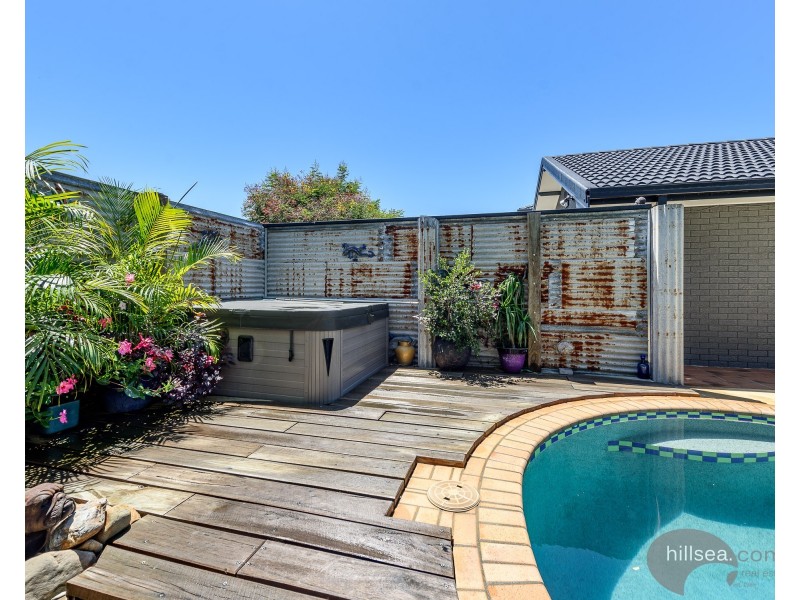 60 Columbus Drive, Hollywell QLD 4216