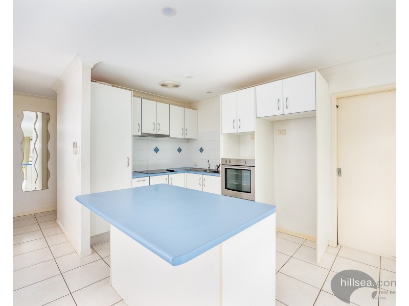 14/137 Olsen Avenue, Labrador QLD 4215