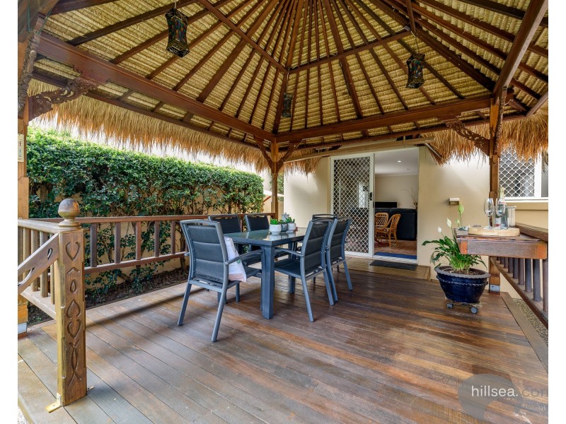 11 Siena Place, Coombabah QLD 4216