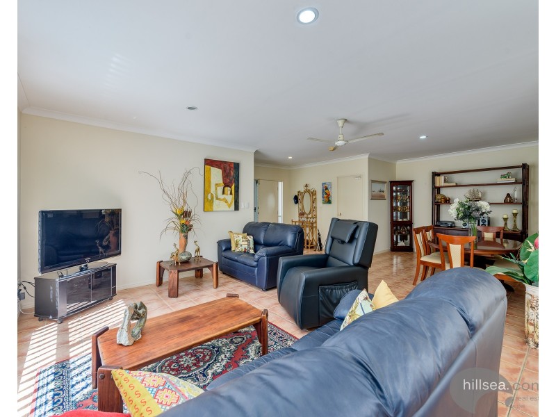 11 Siena Place, Coombabah QLD 4216