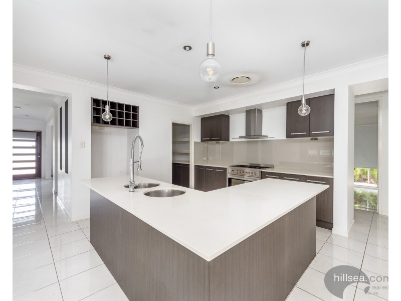 48 Craigs Way, Maudsland QLD 4210