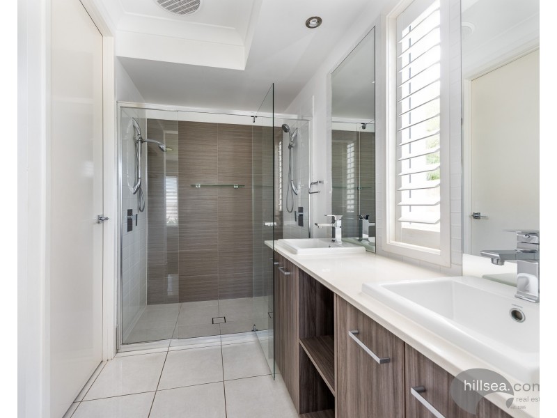 48 Craigs Way, Maudsland QLD 4210