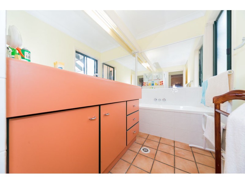 14 Myola Court, Coombabah QLD 4216