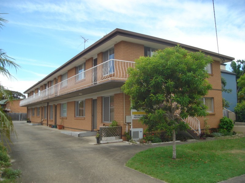 6/33 Middle Street, Labrador QLD 4215