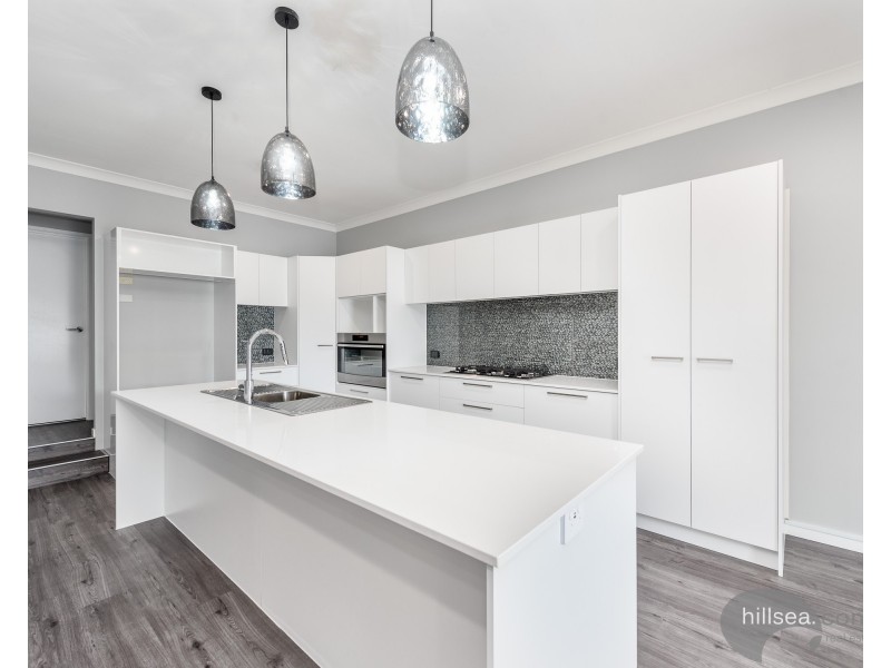 2/3 Lee Road, Runaway Bay QLD 4216