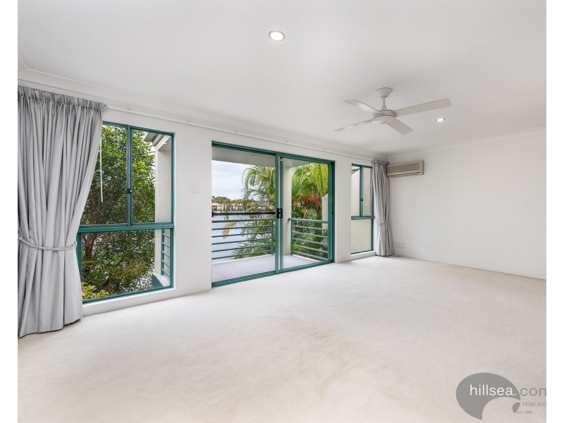 2/3 Lee Road, Runaway Bay QLD 4216
