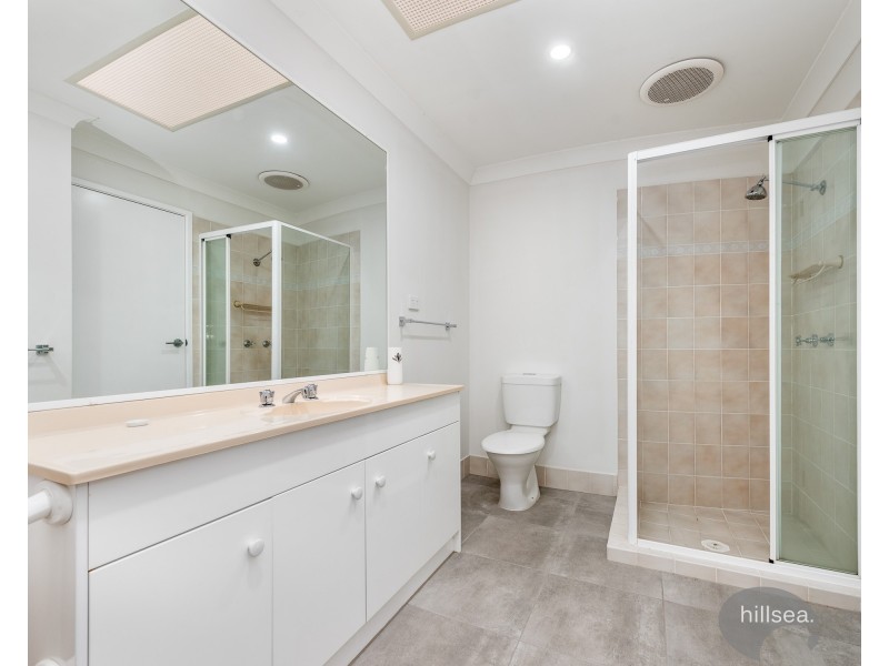 2/3 Lee Road, Runaway Bay QLD 4216