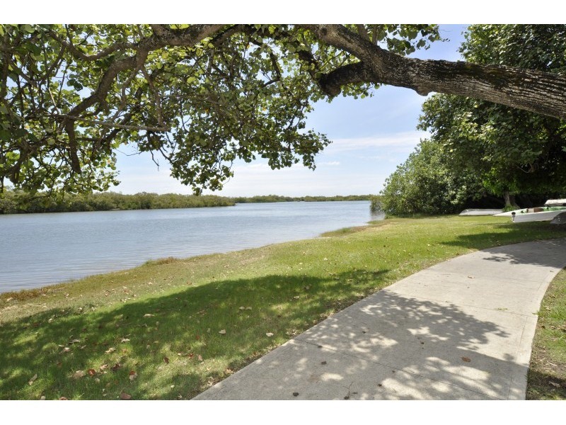 51 Iando Street, Coombabah QLD 4216