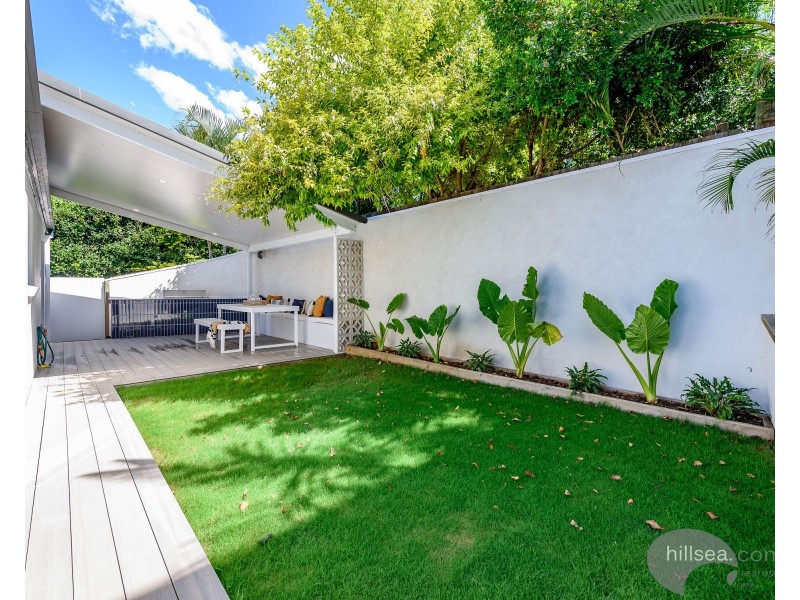 2/12 Thelma Avenue, Biggera Waters QLD 4216