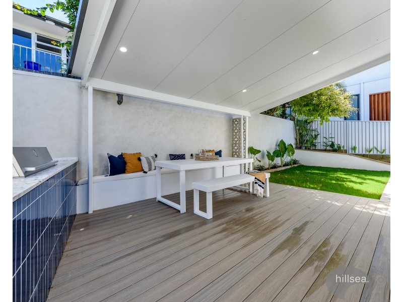 2/12 Thelma Avenue, Biggera Waters QLD 4216