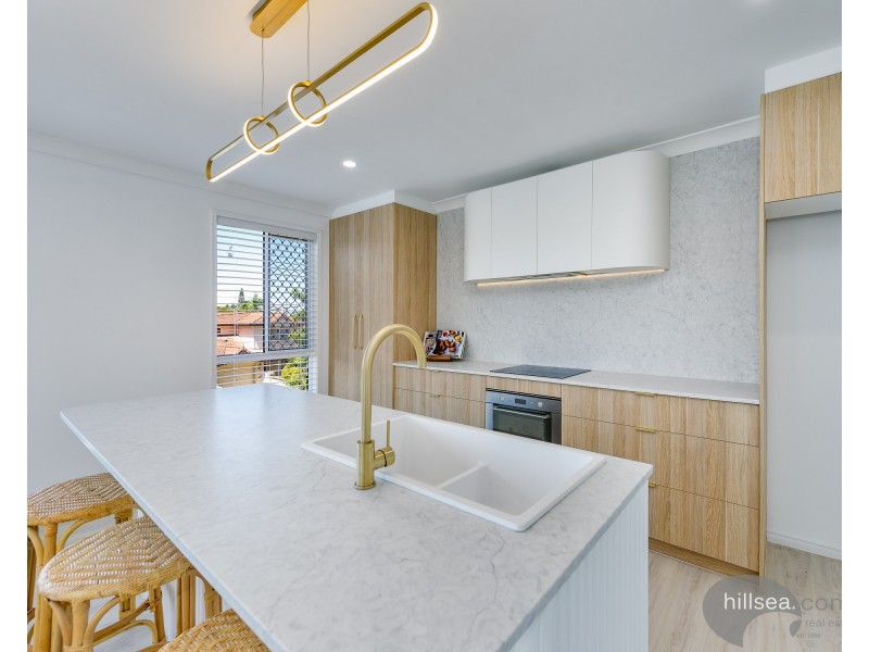 2/12 Thelma Avenue, Biggera Waters QLD 4216