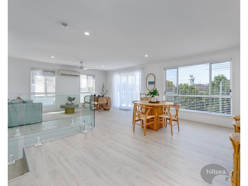 2/12 Thelma Avenue, Biggera Waters QLD 4216