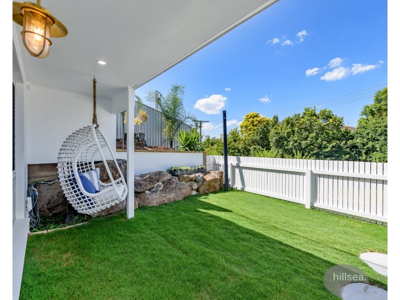 2/12 Thelma Avenue, Biggera Waters QLD 4216