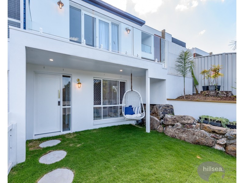 2/12 Thelma Avenue, Biggera Waters QLD 4216