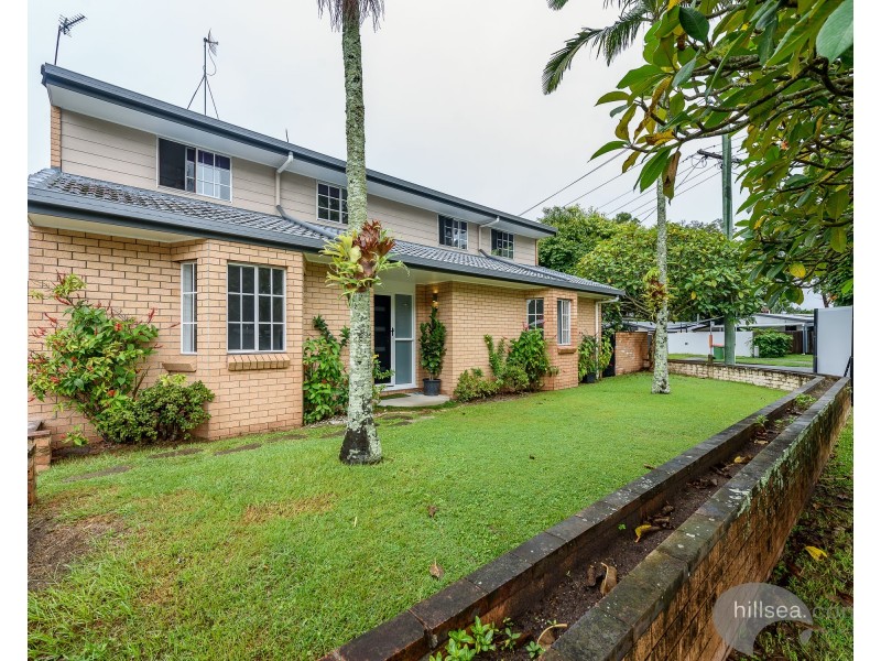 1 Tarni Street, Coombabah QLD 4216