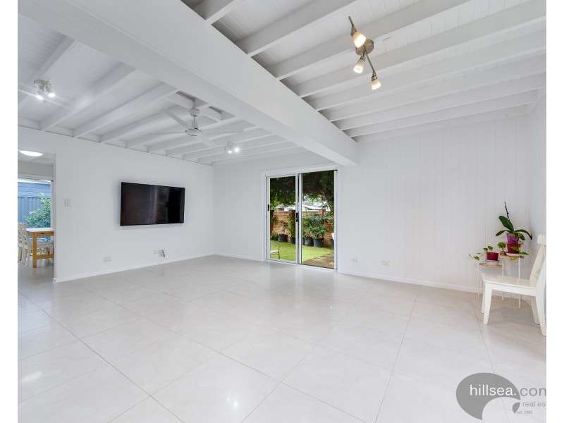 1 Tarni Street, Coombabah QLD 4216