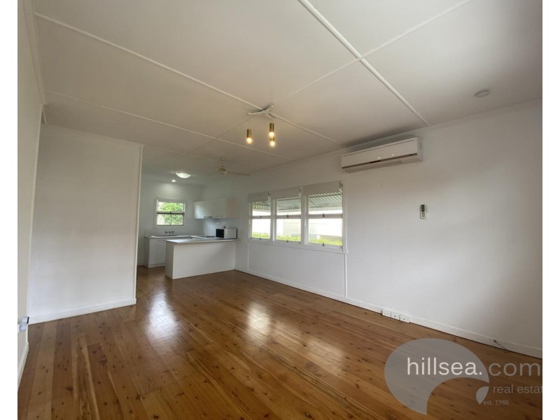 11 Parr Street, Biggera Waters QLD 4216