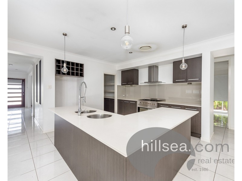 48 Craigs Way, Maudsland QLD 4210