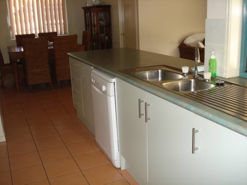 8 Rosswood Court, Helensvale QLD 4212