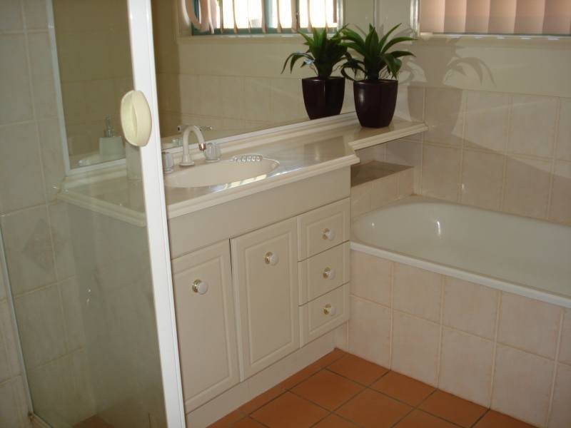 8 Rosswood Court, Helensvale QLD 4212