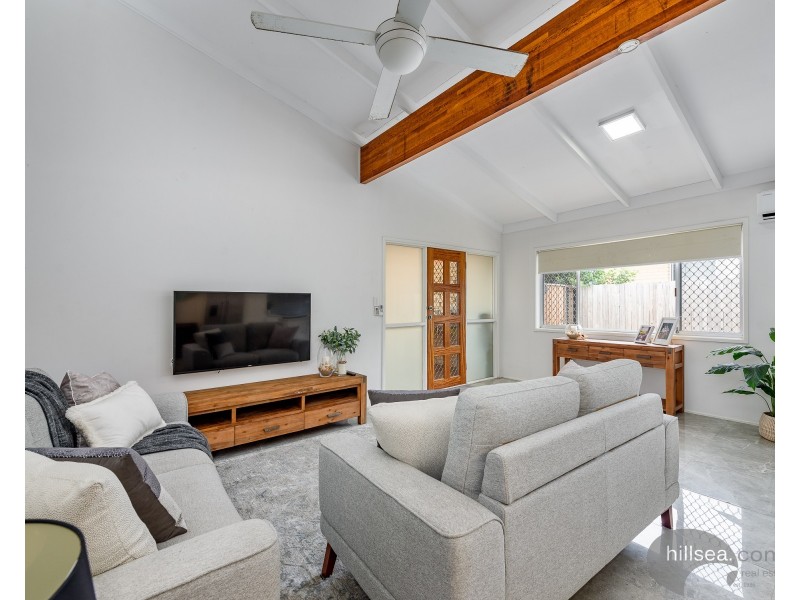 1/11 Muscovey Avenue, Paradise Point QLD 4216