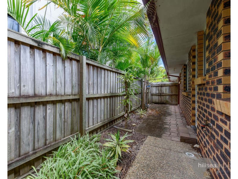 2/34 Nankeen Avenue, Paradise Point QLD 4216