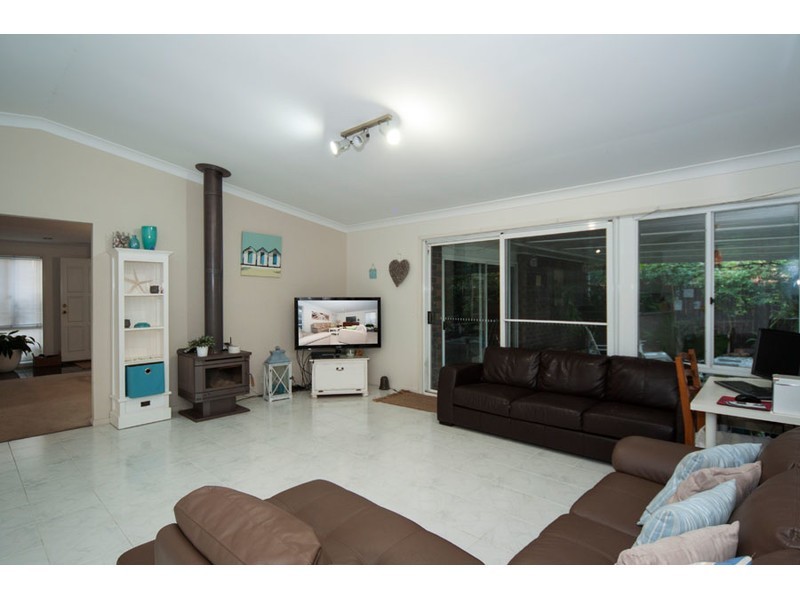 6 Sundown Drive, Paradise Point QLD 4216