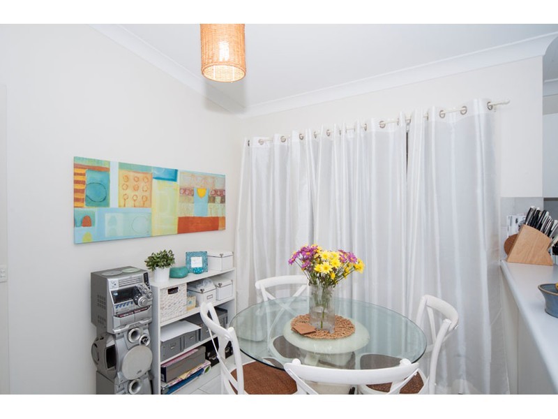 6 Sundown Drive, Paradise Point QLD 4216
