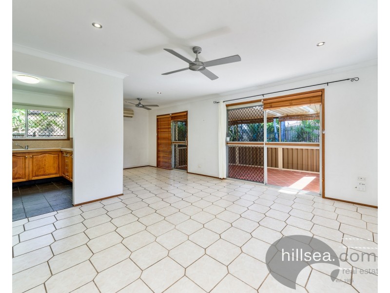 1/5 Davebill Court, Labrador QLD 4215