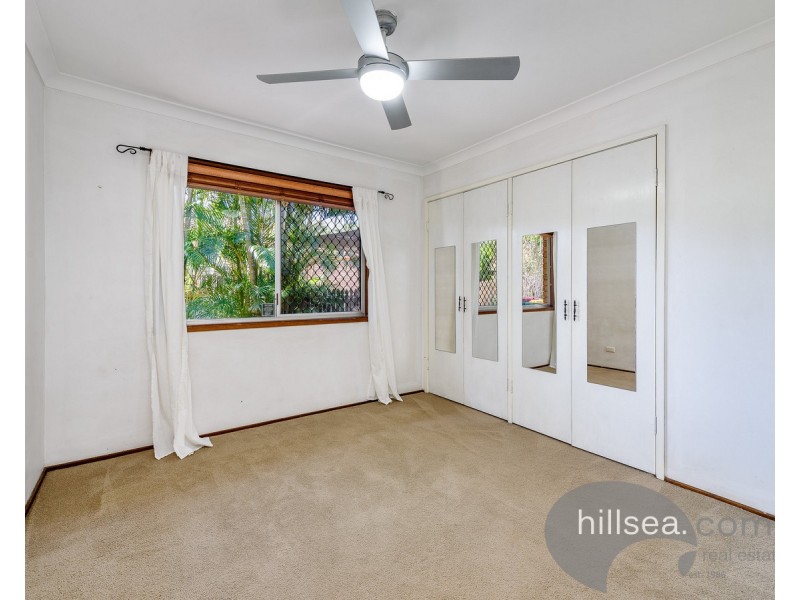 1/5 Davebill Court, Labrador QLD 4215