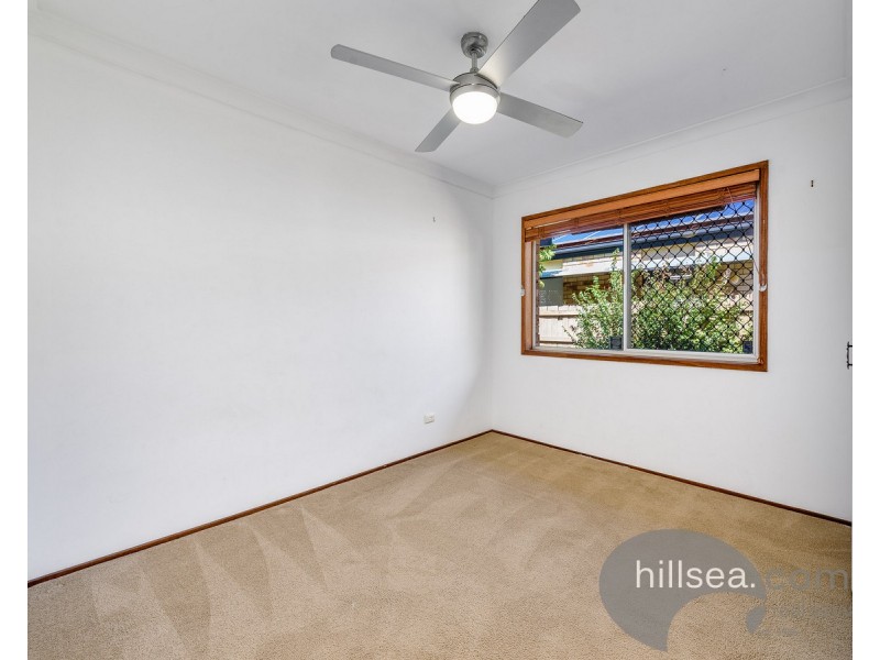 1/5 Davebill Court, Labrador QLD 4215