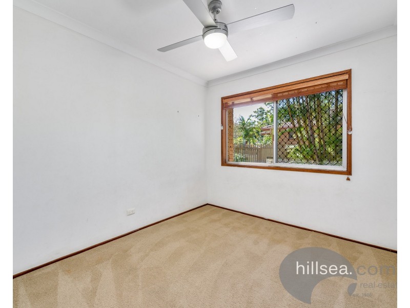 1/5 Davebill Court, Labrador QLD 4215