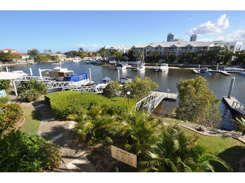 11/14 Jennifer Avenue, Runaway Bay QLD 4216