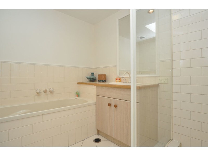 11/14 Jennifer Avenue, Runaway Bay QLD 4216