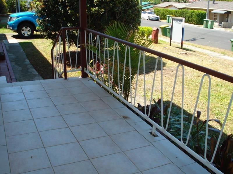 9 Horder Avenue, Labrador QLD 4215