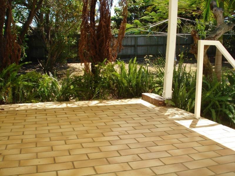 9 Horder Avenue, Labrador QLD 4215