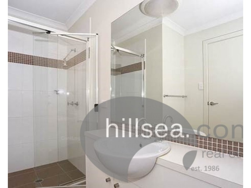 4/1 Leichhardt Street, Coomera QLD 4209