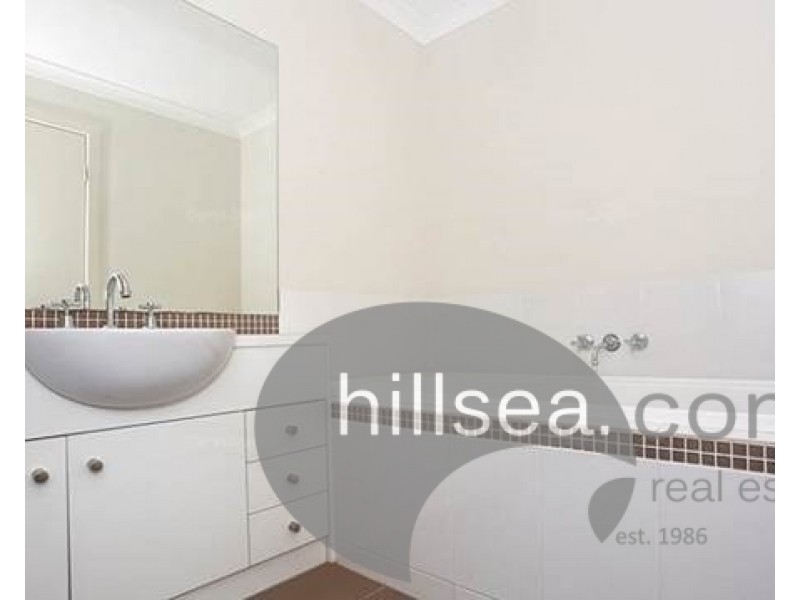 4/1 Leichhardt Street, Coomera QLD 4209