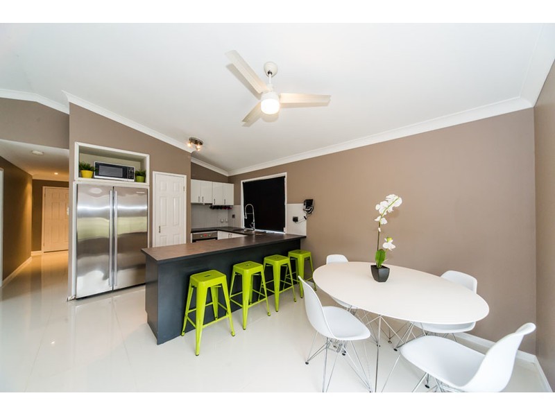 45 Serafina Drive, Helensvale QLD 4212