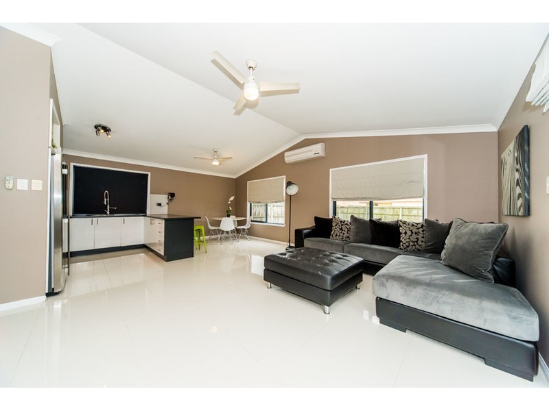 45 Serafina Drive, Helensvale QLD 4212