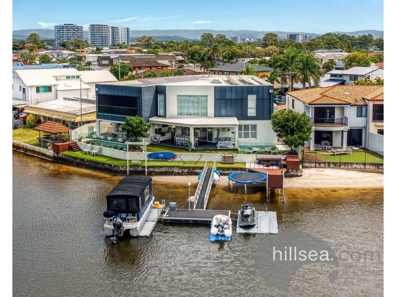 1/46 Vaggelas Crescent, Biggera Waters QLD 4216
