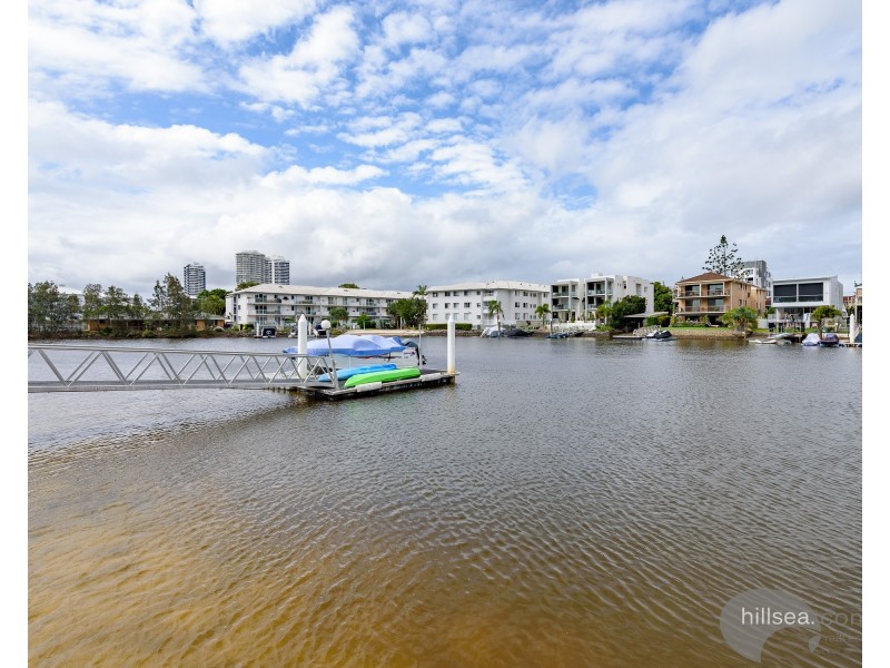 1/46 Vaggelas Crescent, Biggera Waters QLD 4216