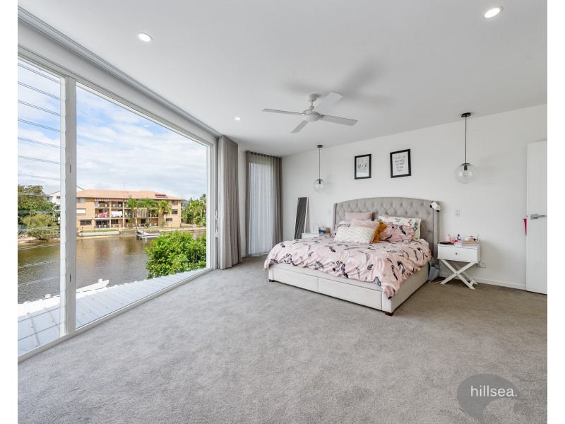1/46 Vaggelas Crescent, Biggera Waters QLD 4216