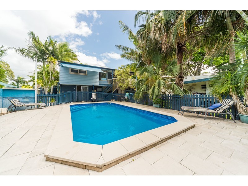 32 Crescent Avenue, Hope Island QLD 4212